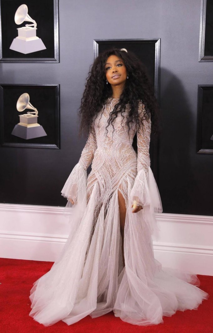 SZA in Versace