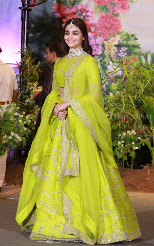 Alia Bhatt at Sonams Wedding