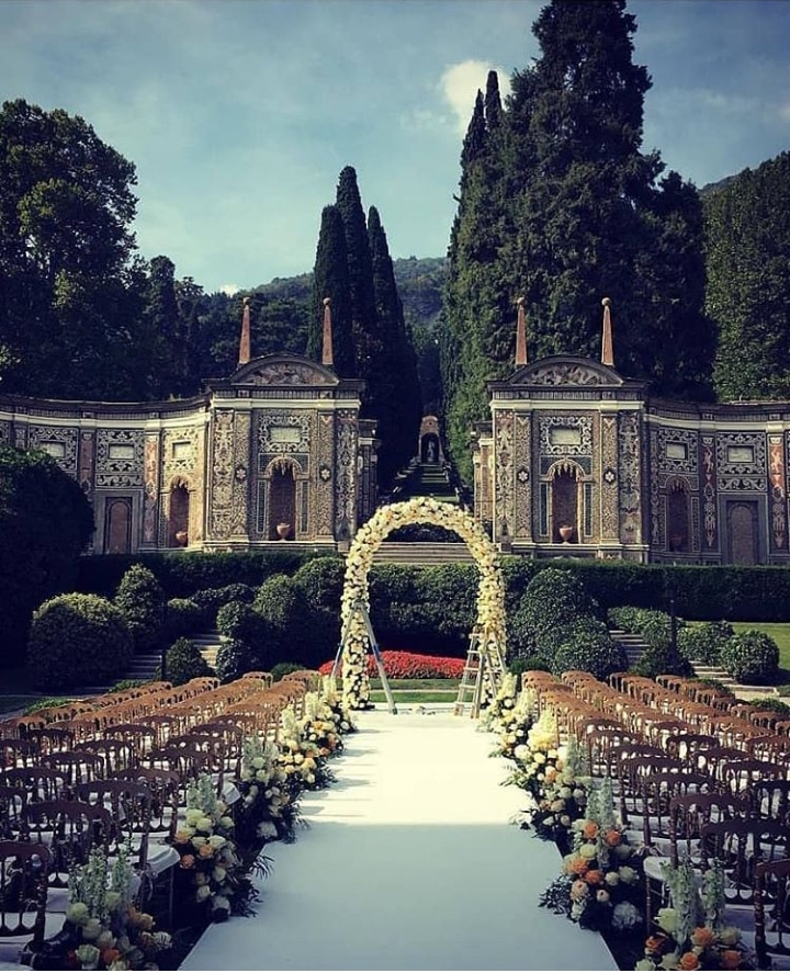 The beautiful Backdrop at Lake como